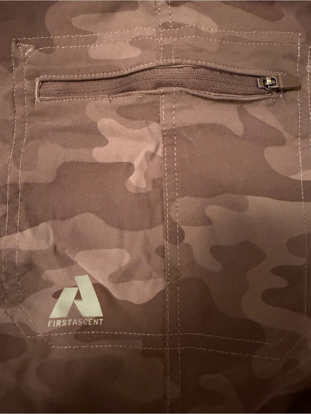 Eddie Bauer First Ascent Camo Hiking Cargo Shorts Women's 16 Stretch UPF - Picture 13 of 14